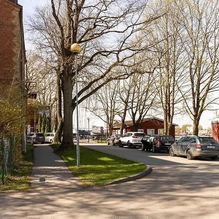 Sadama & Caravan * Parnu