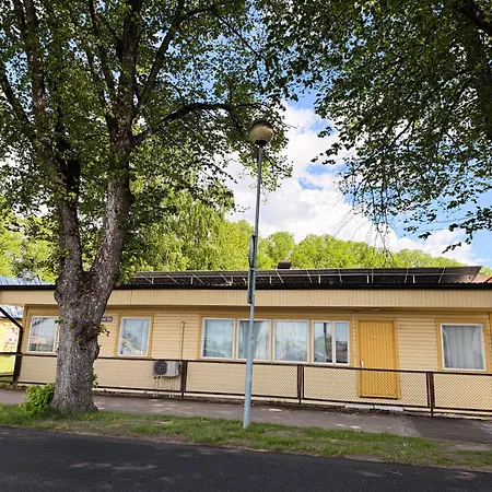 Sadama & Caravan Hostel Παρνού