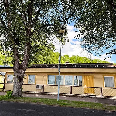 Hostel Sadama & Caravan Parnu